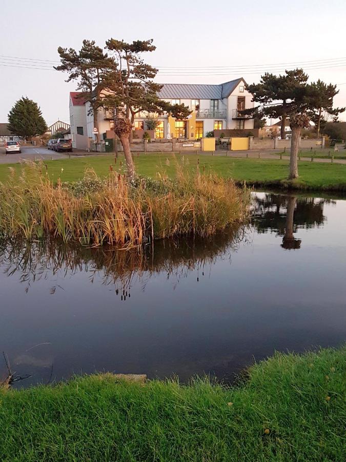 Regatta - A Lakeview Apartment In Thorpeness - Aldeburgh Coastal Cottages Ngoại thất bức ảnh
