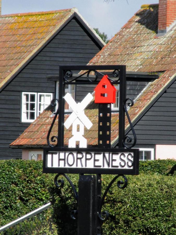 Regatta - A Lakeview Apartment In Thorpeness - Aldeburgh Coastal Cottages Ngoại thất bức ảnh